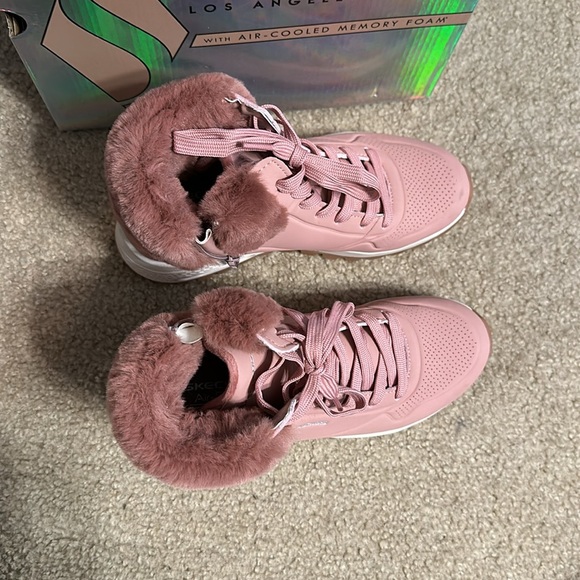 Sketchers Street Los Angeles Winter Boots!! - Picture 5 of 9